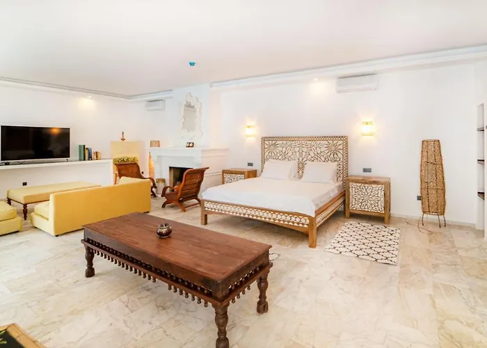 Отель Bona Me Yalikavak *